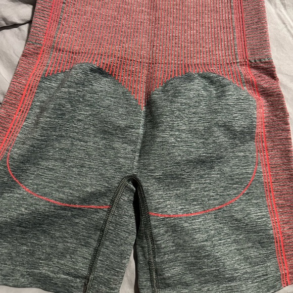 Gymshark Shorts - Picture 2 of 2